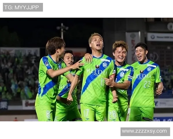 广岛三箭迎战湘南海洋全力争胜展现足球魅力与团队精神